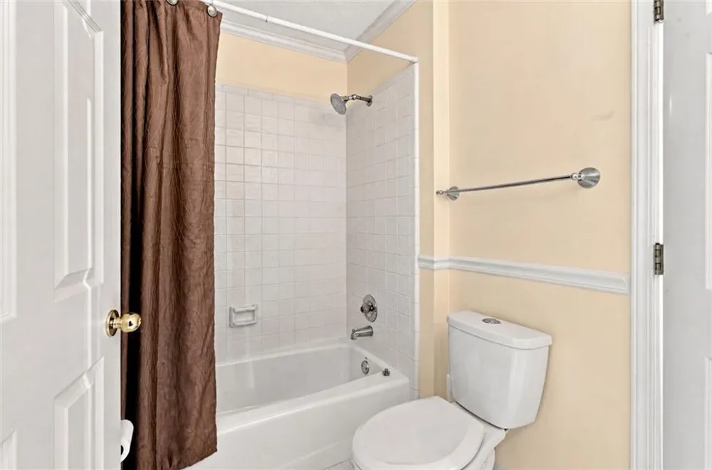 4080 Stony River Way Snellville, GA 30039