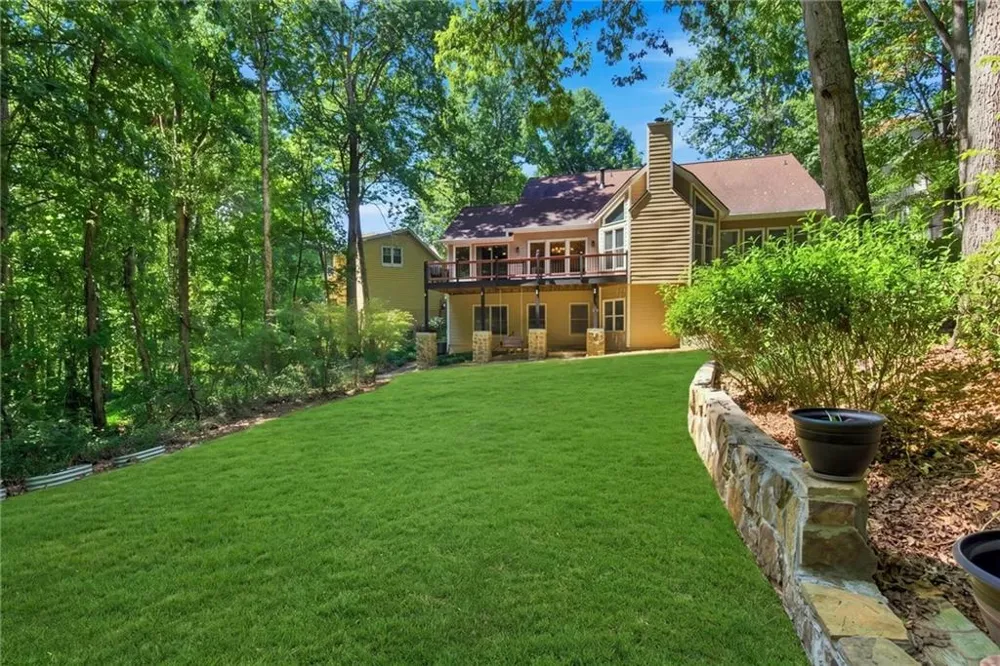 4080 Stony River Way Snellville, GA 30039
