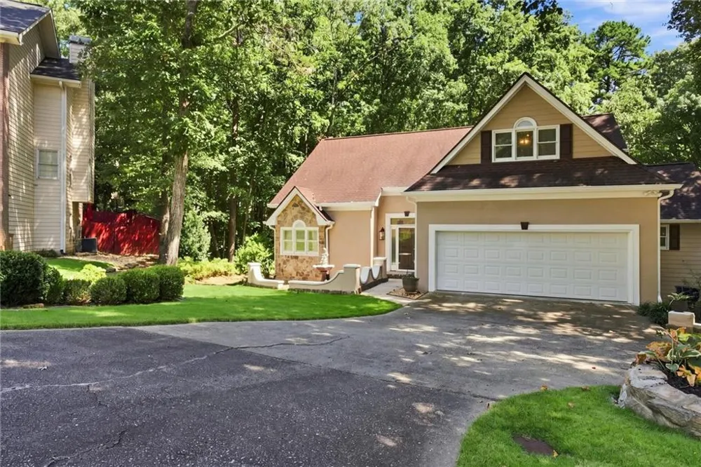 4080 Stony River Way Snellville, GA 30039