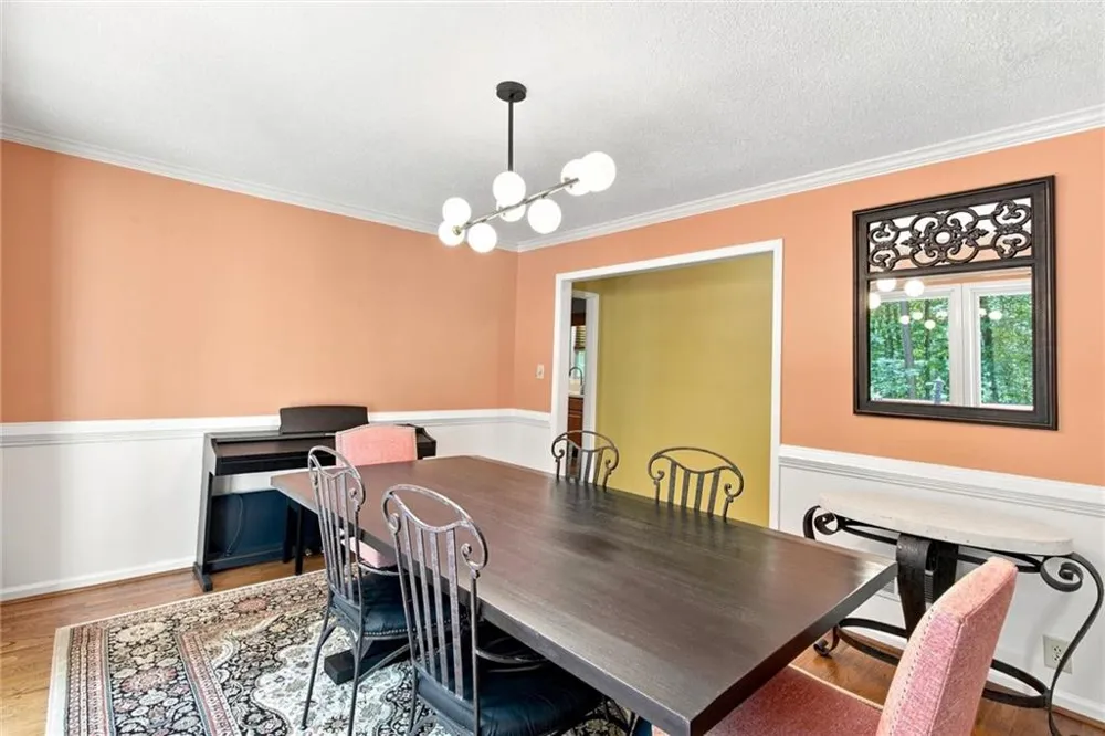 4080 Stony River Way Snellville, GA 30039