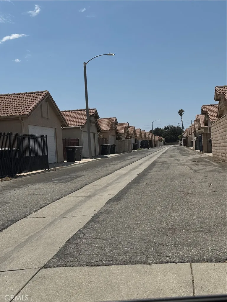 844 La Morena Hemet, CA 92545