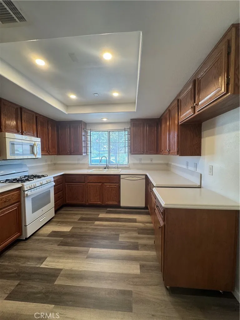844 La Morena Hemet, CA 92545