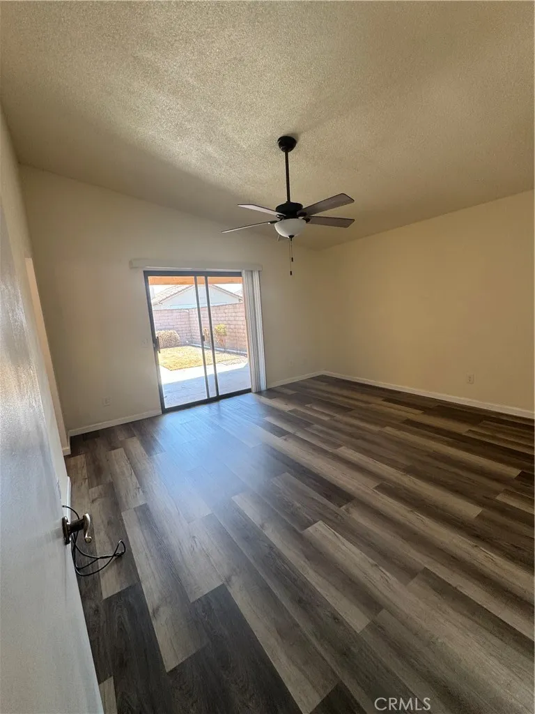 844 La Morena Hemet, CA 92545