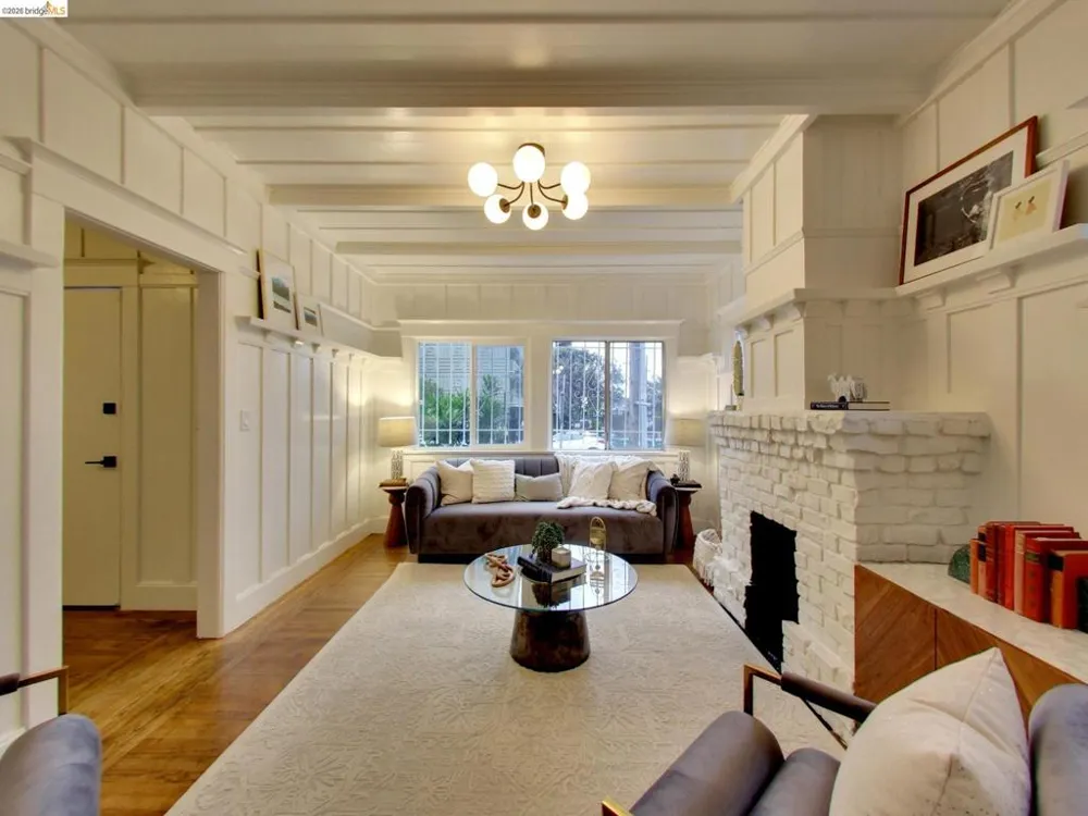 2934 E 23rd St Oakland, CA 94601