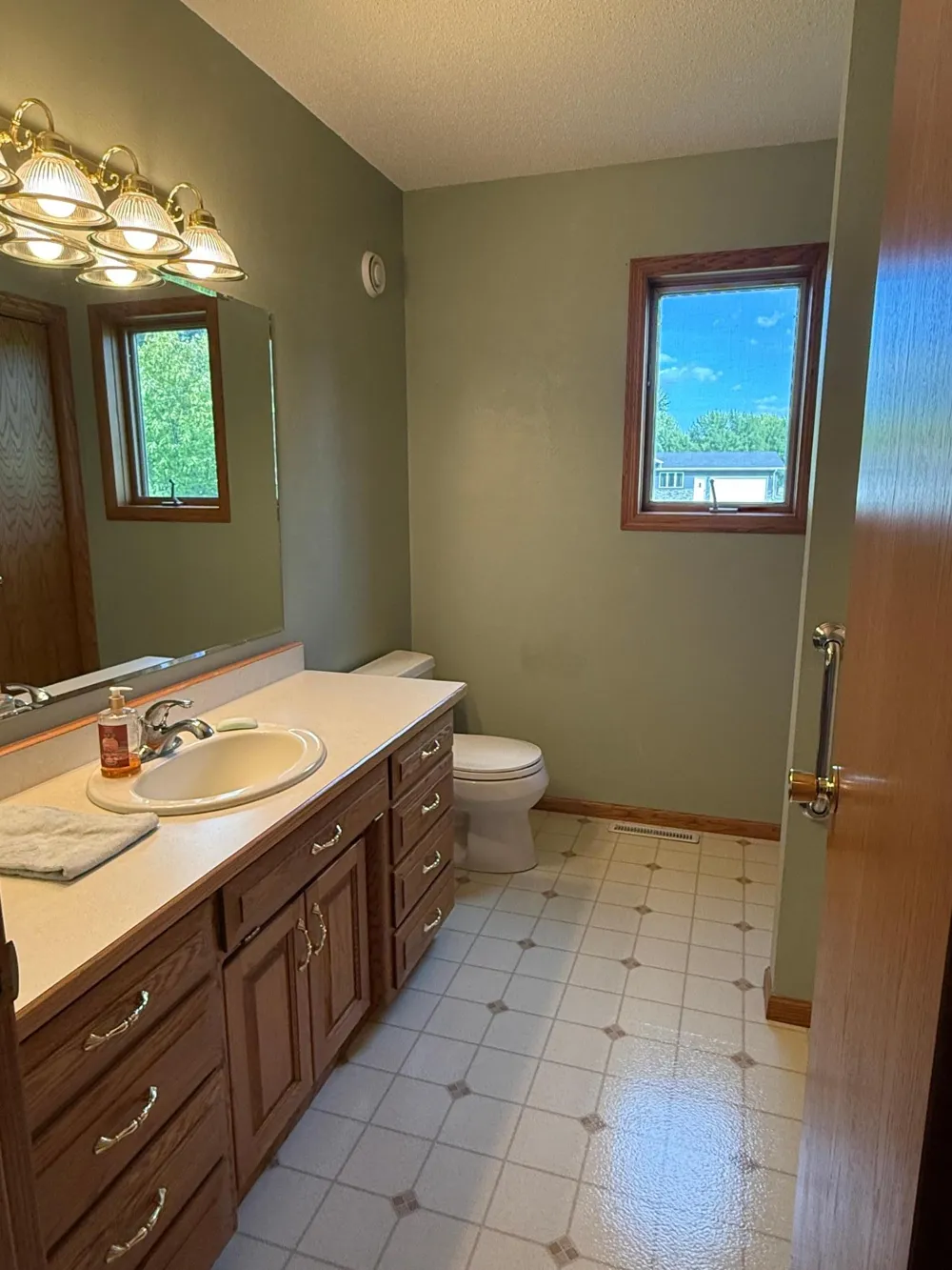 606 4th Street W Ada, MN 56510