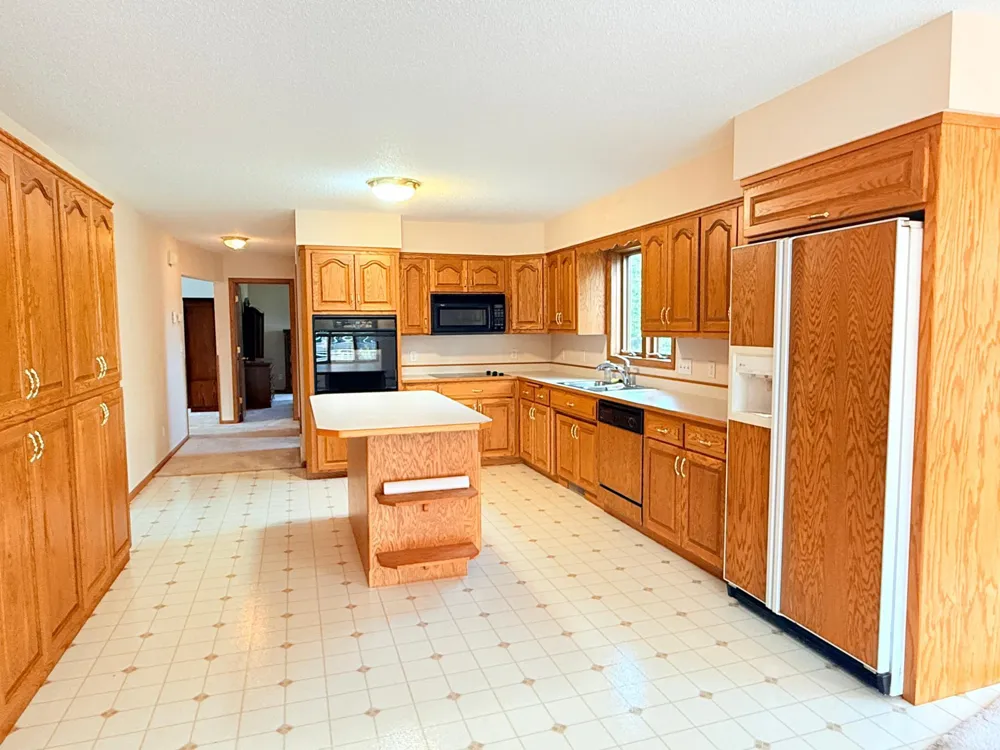 606 4th Street W Ada, MN 56510