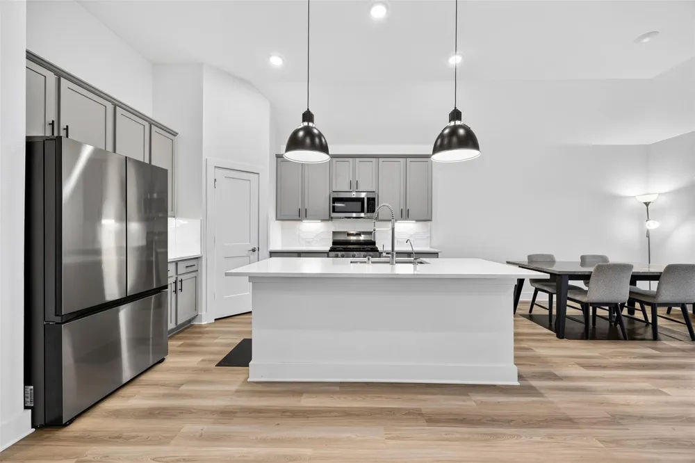 8603 Pier Cove Drive Cypress, TX 77433