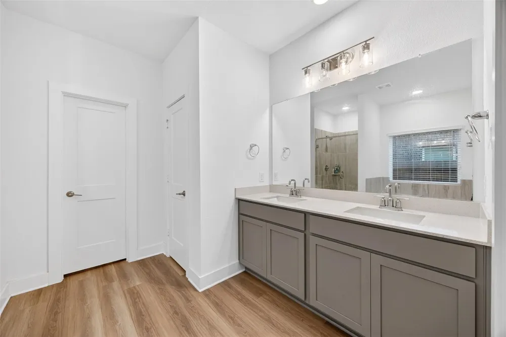 8603 Pier Cove Drive Cypress, TX 77433