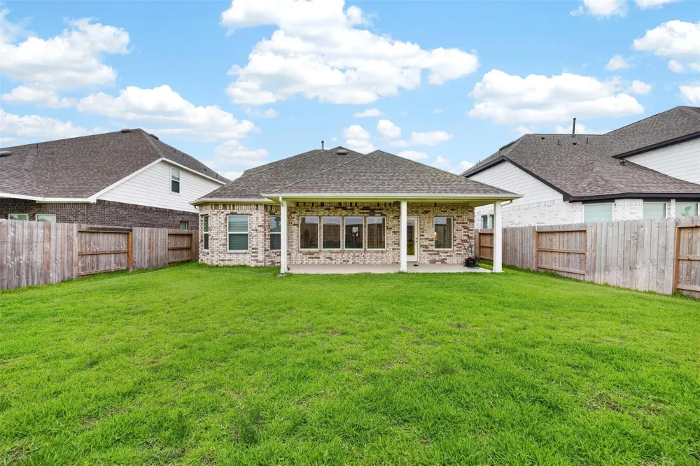 8603 Pier Cove Drive Cypress, TX 77433