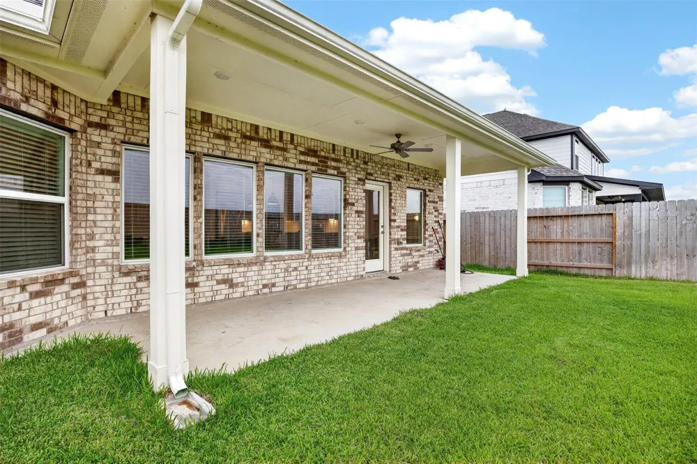8603 Pier Cove Drive Cypress, TX 77433