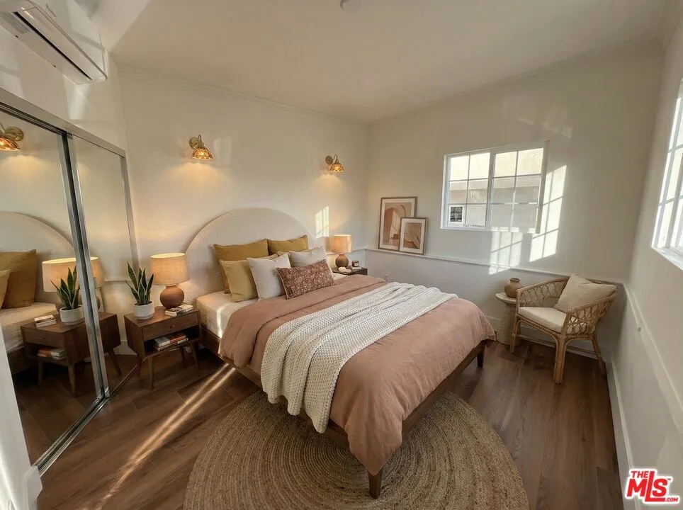 1000 S Sherbourne Drive #1006 Los Angeles, CA 90035