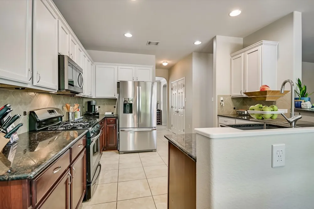 113 Fred Couples Drive Round Rock, TX 78664