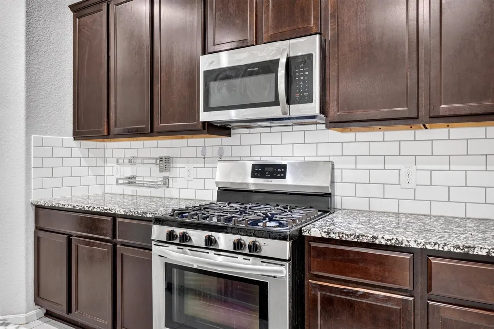 18342 Arcola Bay Lane Richmond, TX 77407