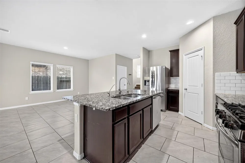 18342 Arcola Bay Lane Richmond, TX 77407