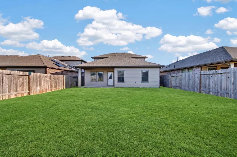 18342 Arcola Bay Lane Richmond, TX 77407