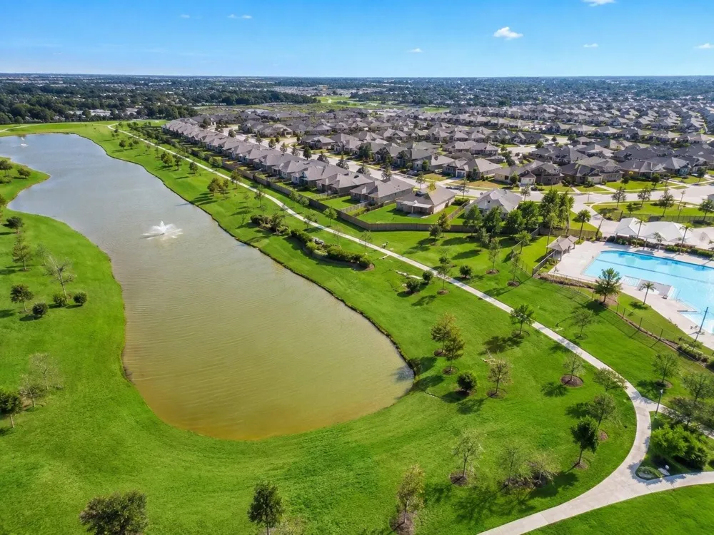 18342 Arcola Bay Lane Richmond, TX 77407