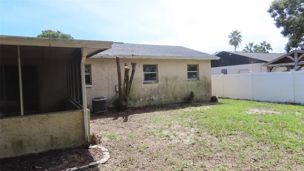 2527 21ST AVENUE SW Largo, FL 33774