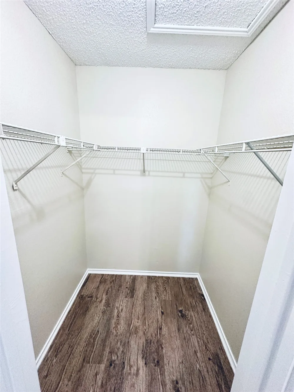 379 Fantail Loop #B Austin, TX 78734