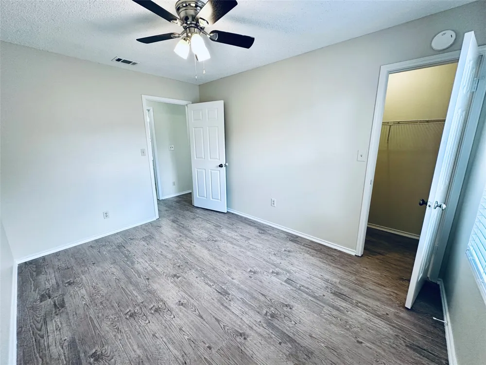 379 Fantail Loop #B Austin, TX 78734