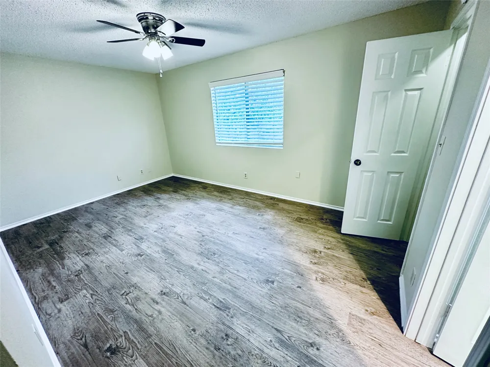 379 Fantail Loop #B Austin, TX 78734