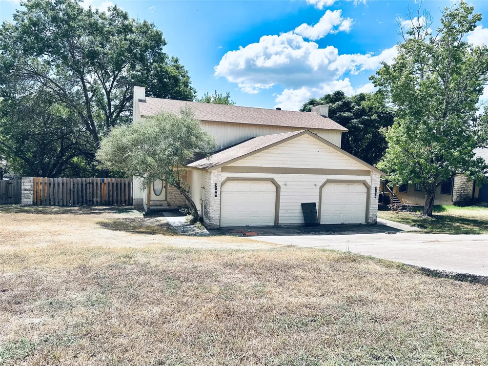 379 Fantail Loop #B Austin, TX 78734