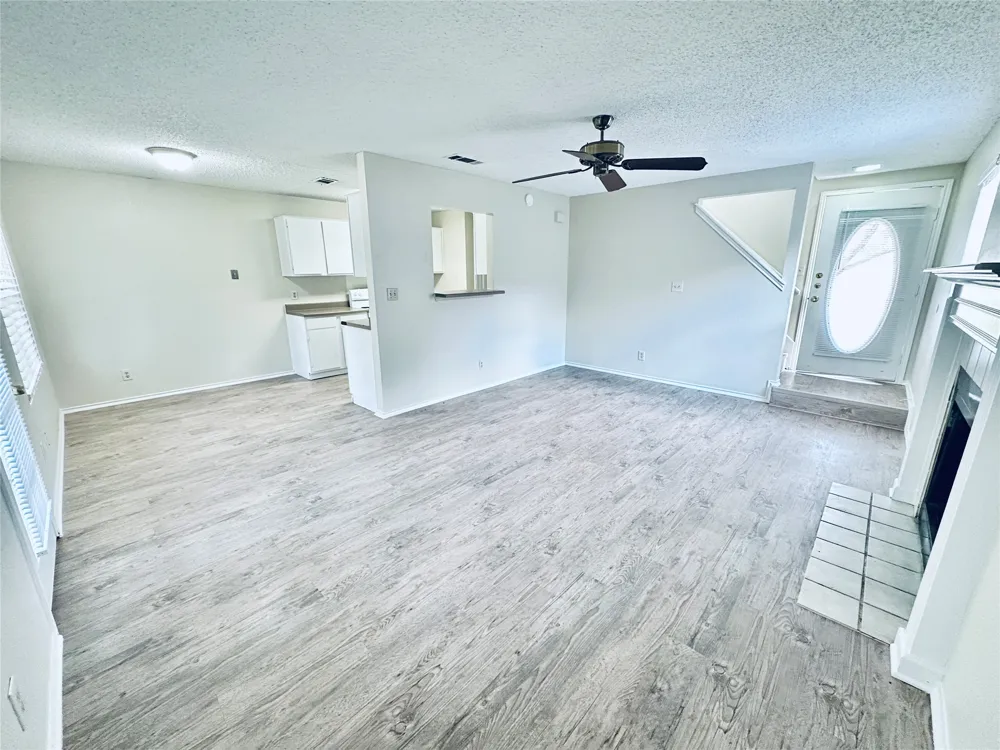 379 Fantail Loop #B Austin, TX 78734