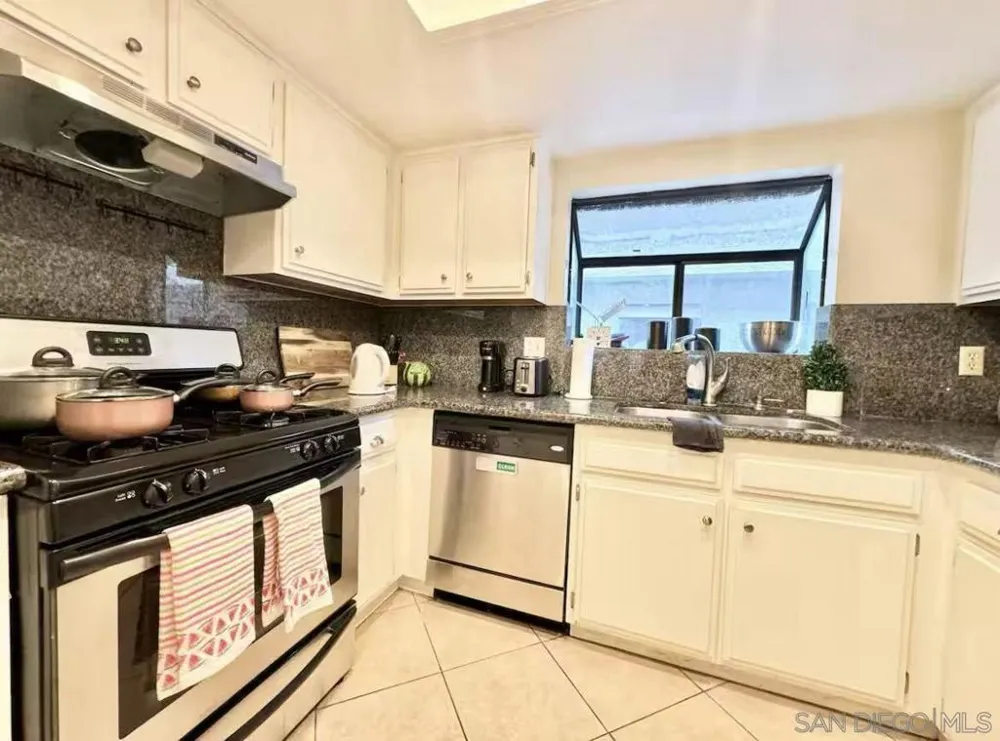 408 Curtis Ave #C Alhambra, CA 91801