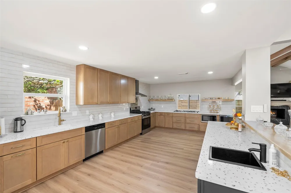 15134 Corona Del Mar Drive Houston, TX 77083
