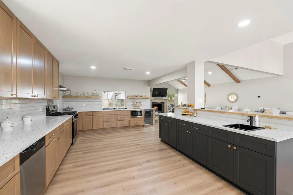 15134 Corona Del Mar Drive Houston, TX 77083