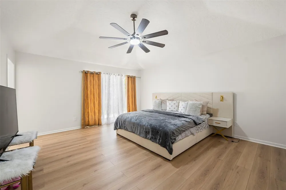 15134 Corona Del Mar Drive Houston, TX 77083