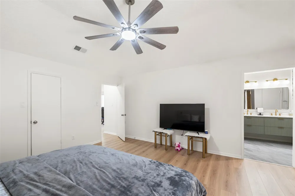 15134 Corona Del Mar Drive Houston, TX 77083