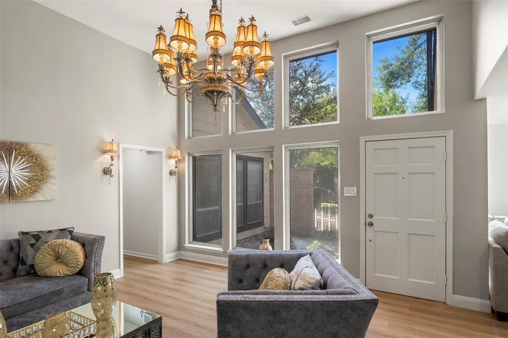 15134 Corona Del Mar Drive Houston, TX 77083