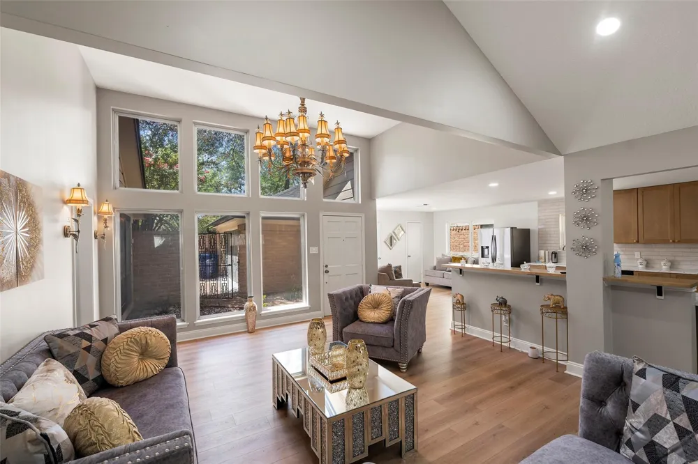 15134 Corona Del Mar Drive Houston, TX 77083