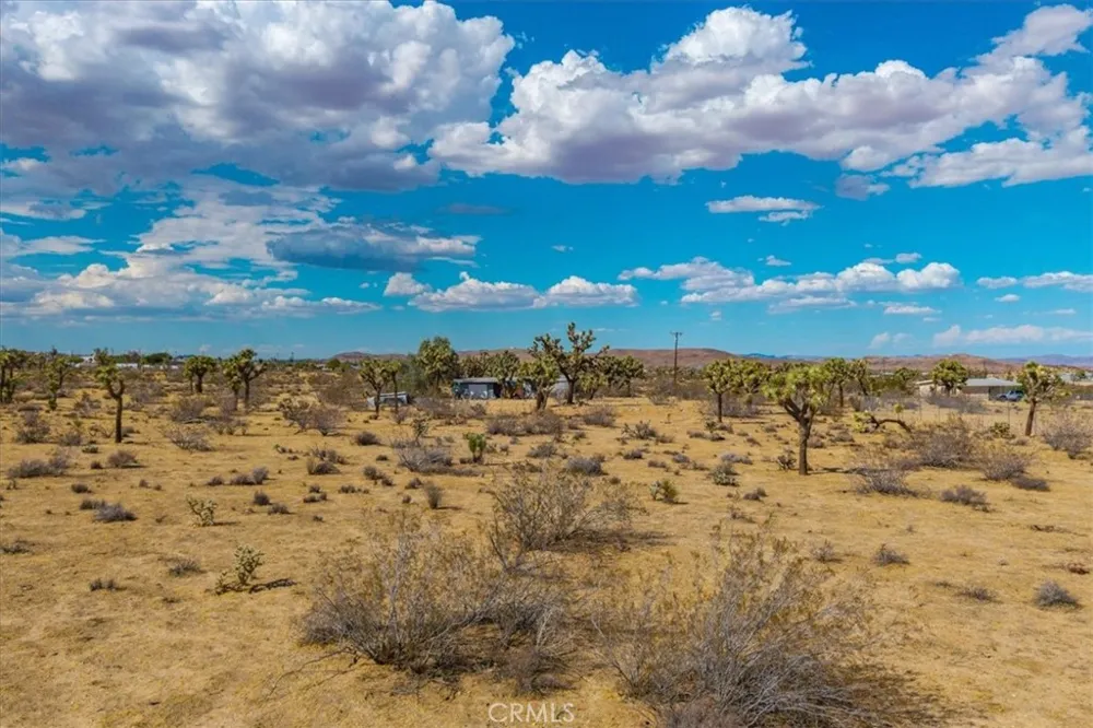 6 Sunway Drive Yucca Valley, CA 92284