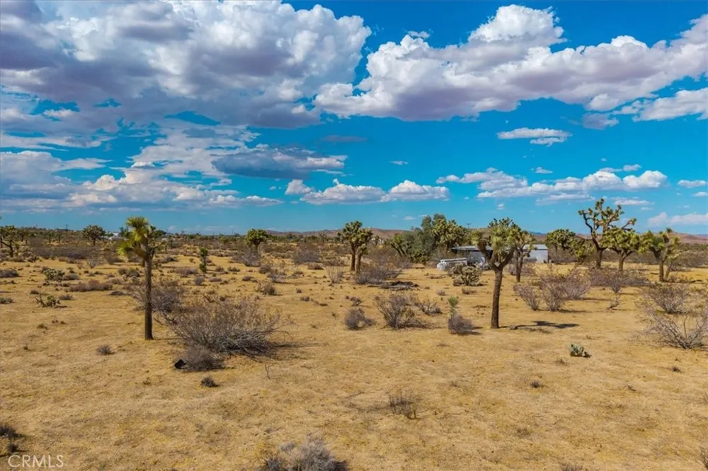 6 Sunway Drive Yucca Valley, CA 92284