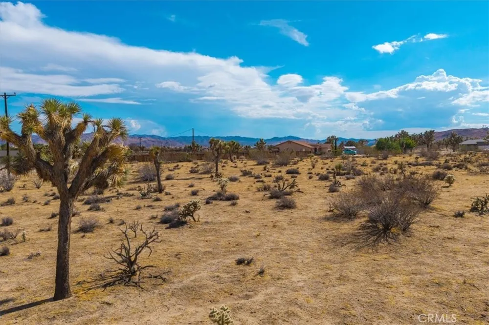 6 Sunway Drive Yucca Valley, CA 92284