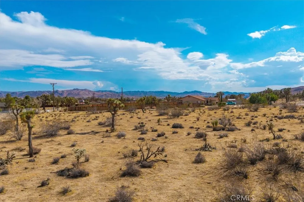 6 Sunway Drive Yucca Valley, CA 92284
