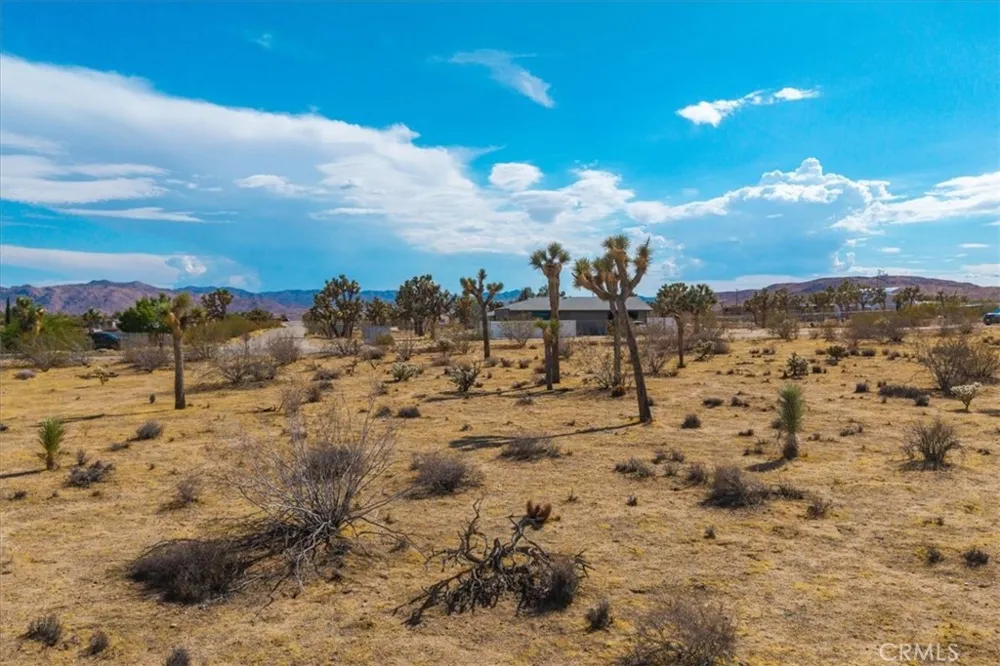 6 Sunway Drive Yucca Valley, CA 92284