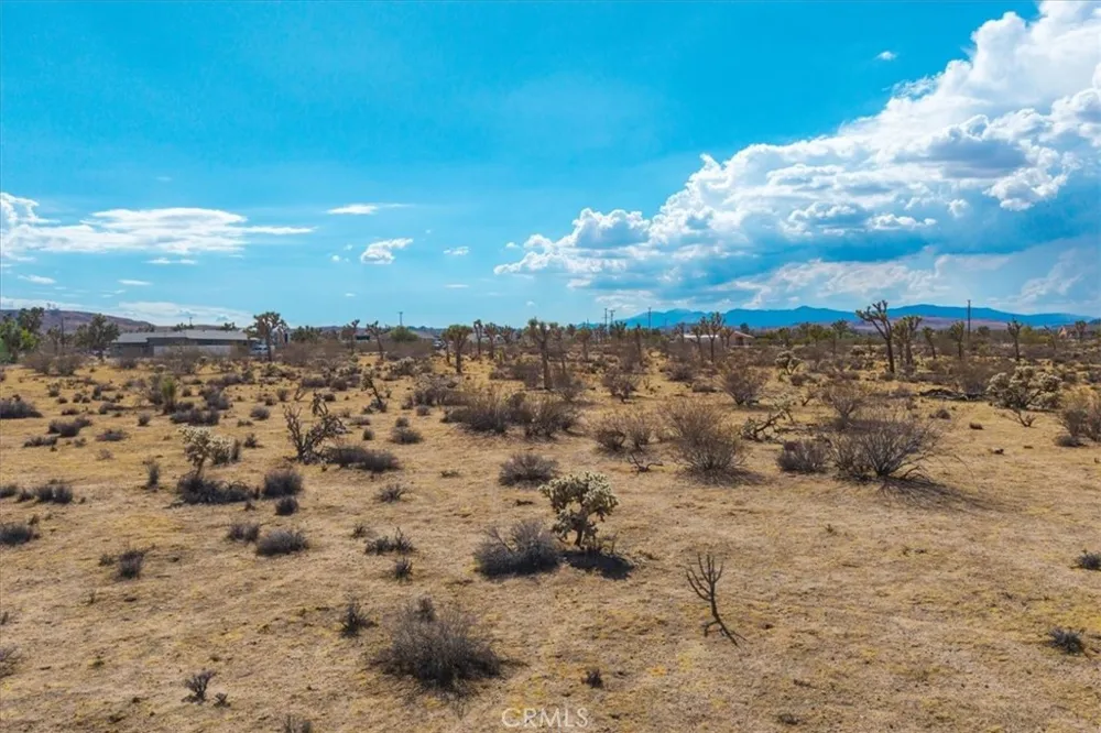 6 Sunway Drive Yucca Valley, CA 92284