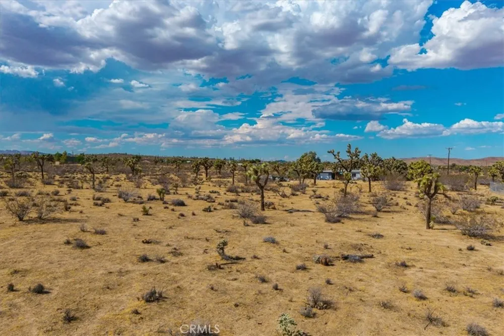 6 Sunway Drive Yucca Valley, CA 92284