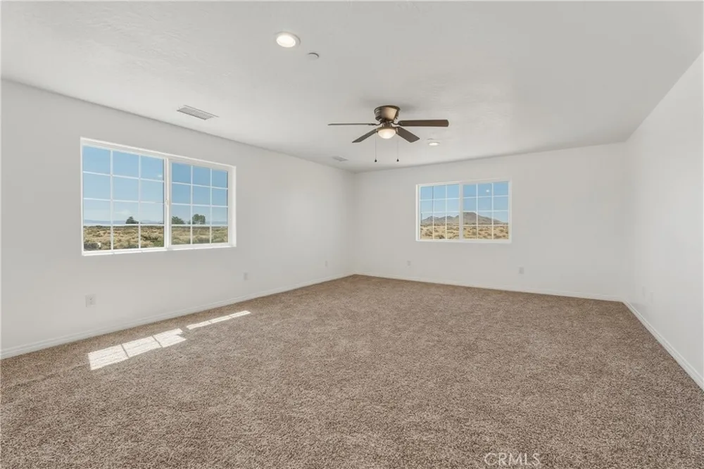 16925 Nanticoke Rd Apple Valley, CA 92307