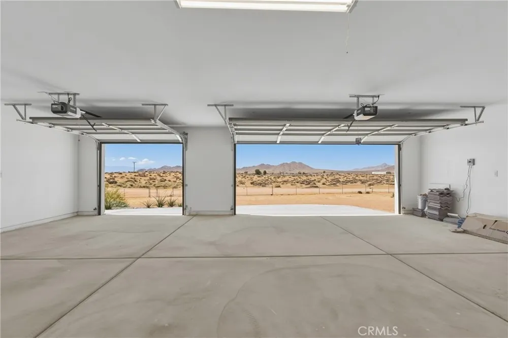 16925 Nanticoke Rd Apple Valley, CA 92307
