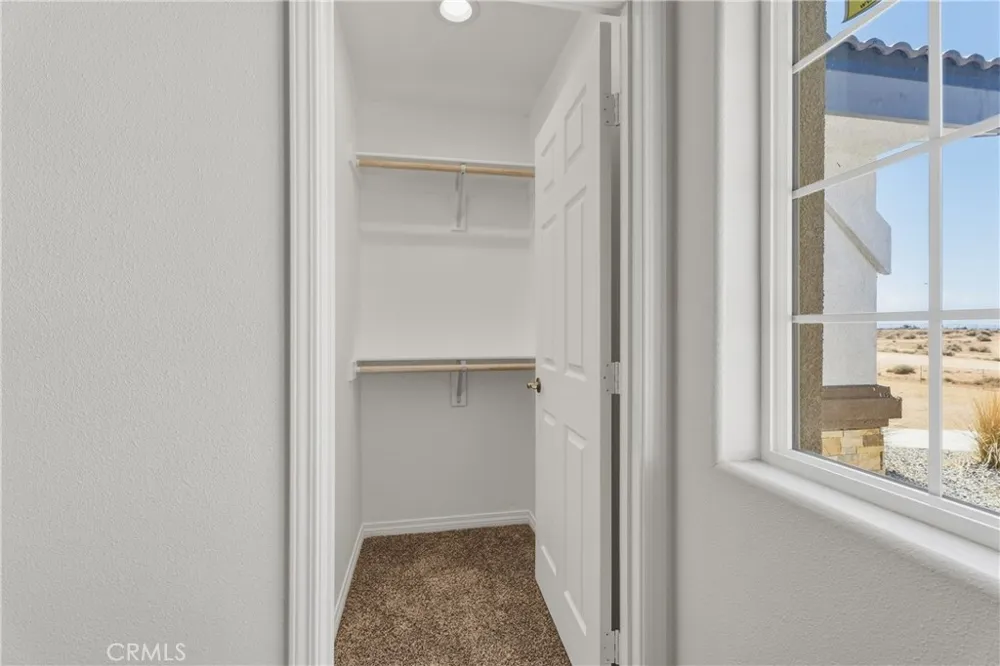 16925 Nanticoke Rd Apple Valley, CA 92307