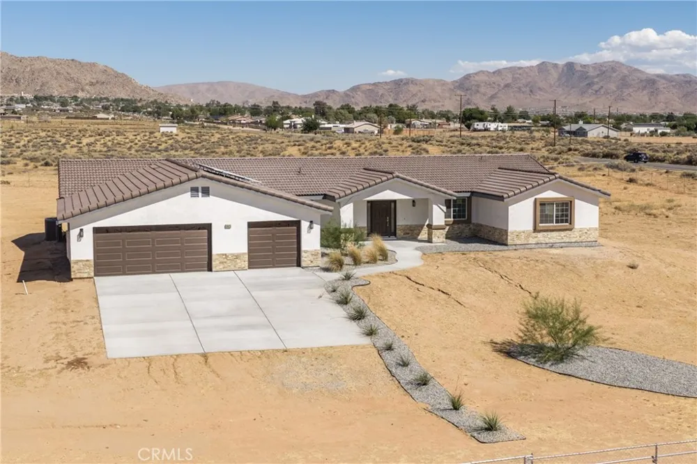 16925 Nanticoke Rd Apple Valley, CA 92307