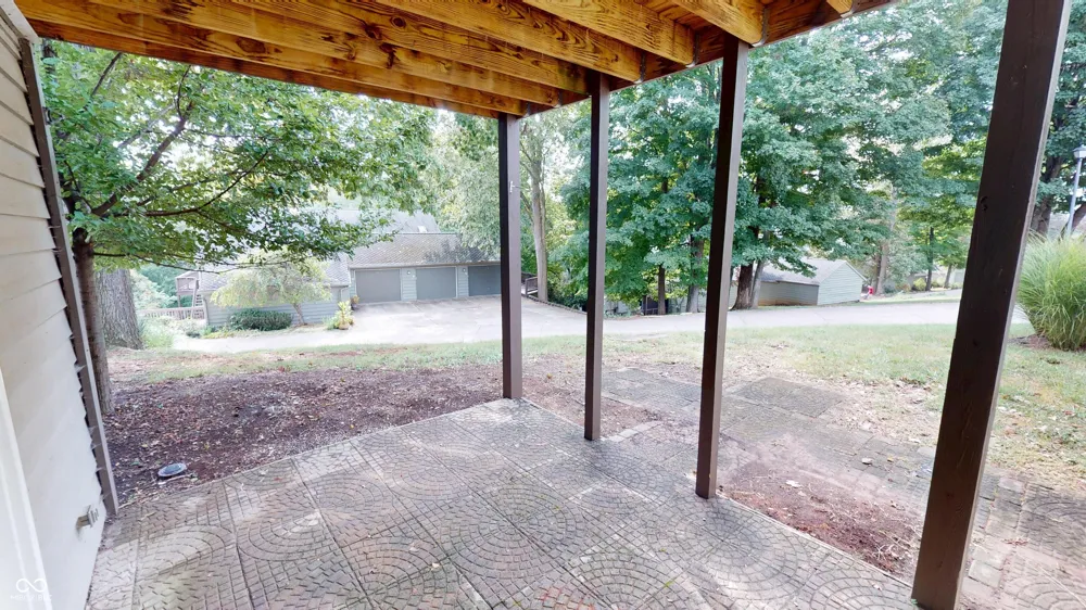 9531 S Harbour Pointe Drive Bloomington, IN 47401