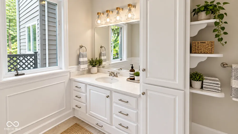 9531 S Harbour Pointe Drive Bloomington, IN 47401