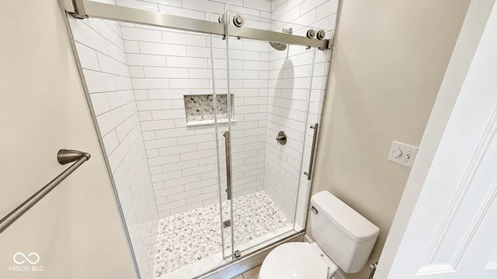 9531 S Harbour Pointe Drive Bloomington, IN 47401