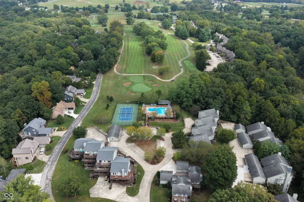 9531 S Harbour Pointe Drive Bloomington, IN 47401