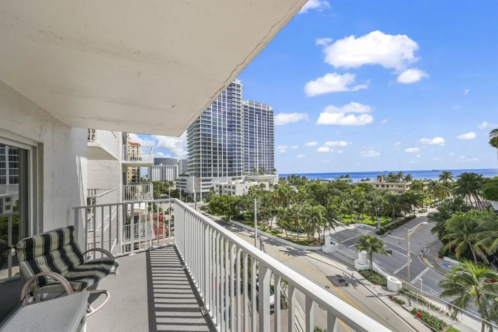 95 Birch Road #704 Fort Lauderdale, FL 33304