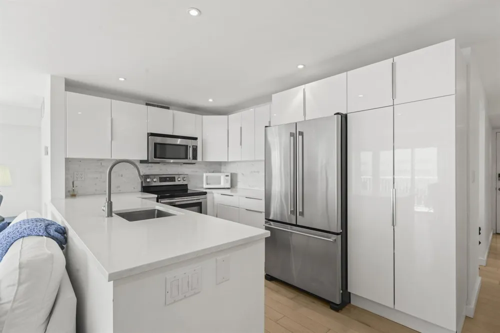 95 Birch Road #704 Fort Lauderdale, FL 33304